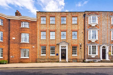 Castle Street, Reading, Berkshire RG1