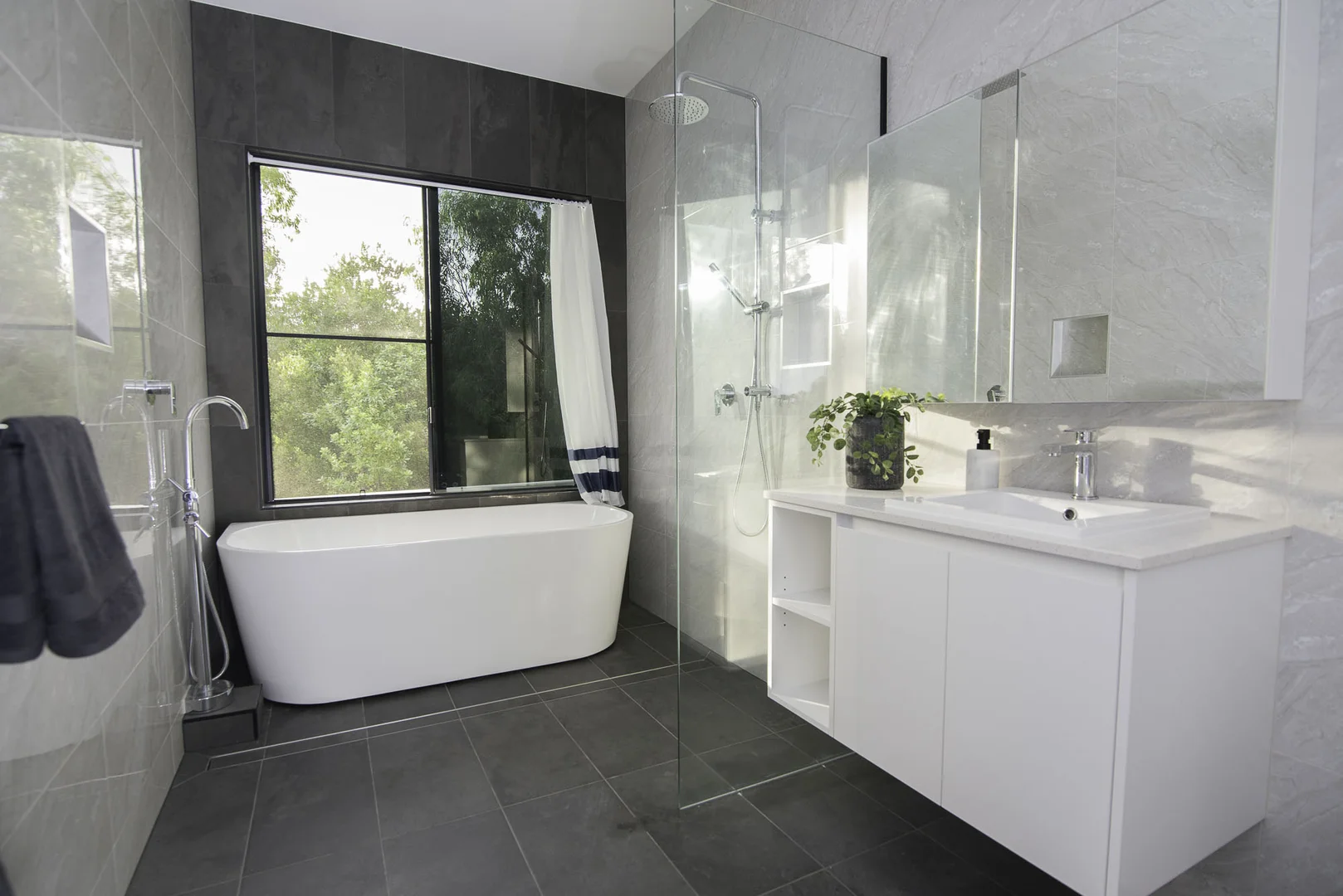 Additional image 16 of 34 Blue Water Lane, Trinity Beach QLD 4879