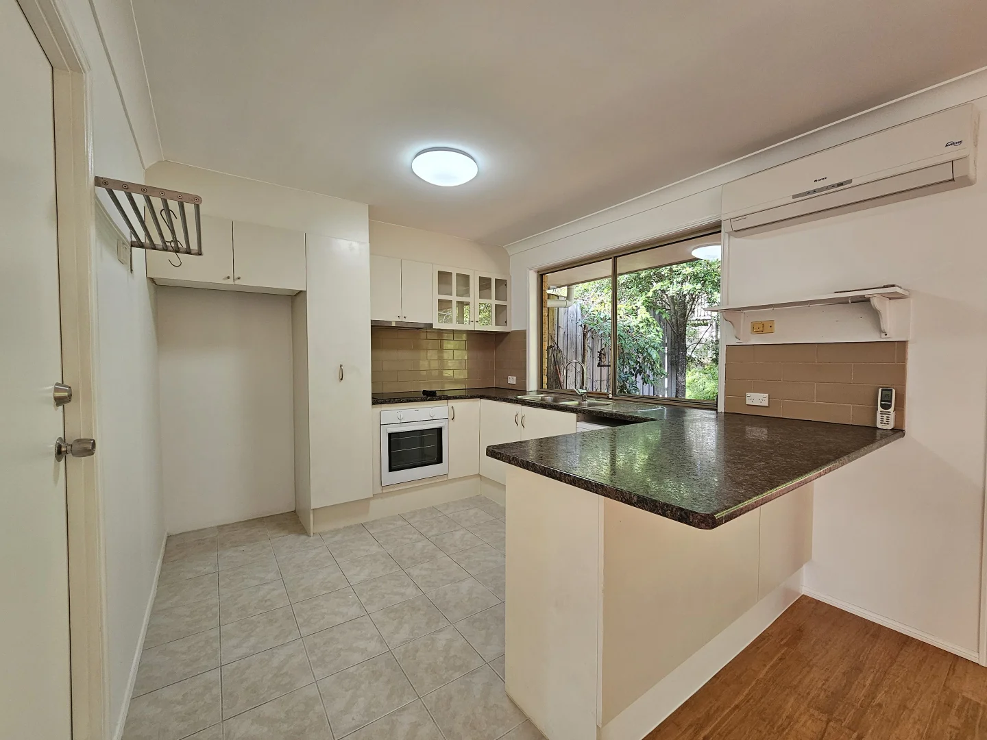 Additional image 4 of 5/28-32 Golden Palms Court, Ashmore QLD 4214