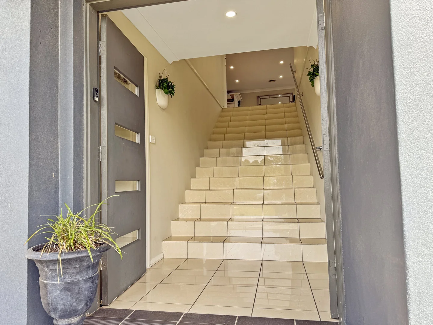 Additional image 3 of 83 Binalong Street, Young NSW 2594