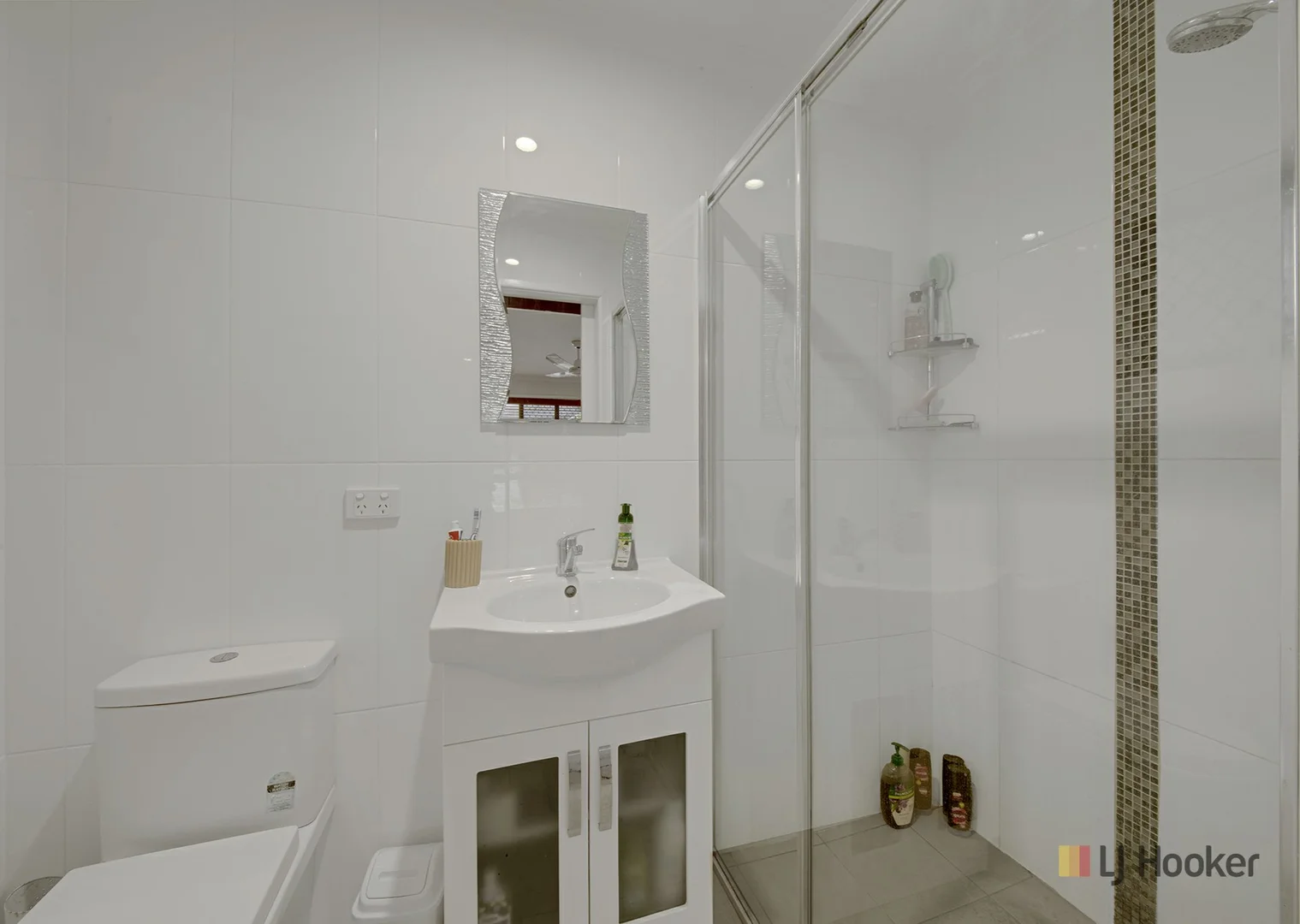 Additional image 8 of 18 Alexander Street, Boyne Island QLD 4680