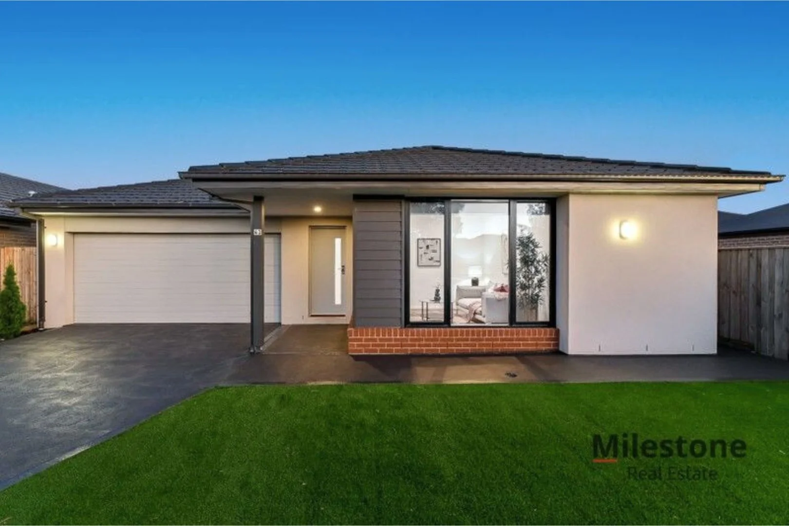 43 Kernot Parade, Clyde VIC 3978