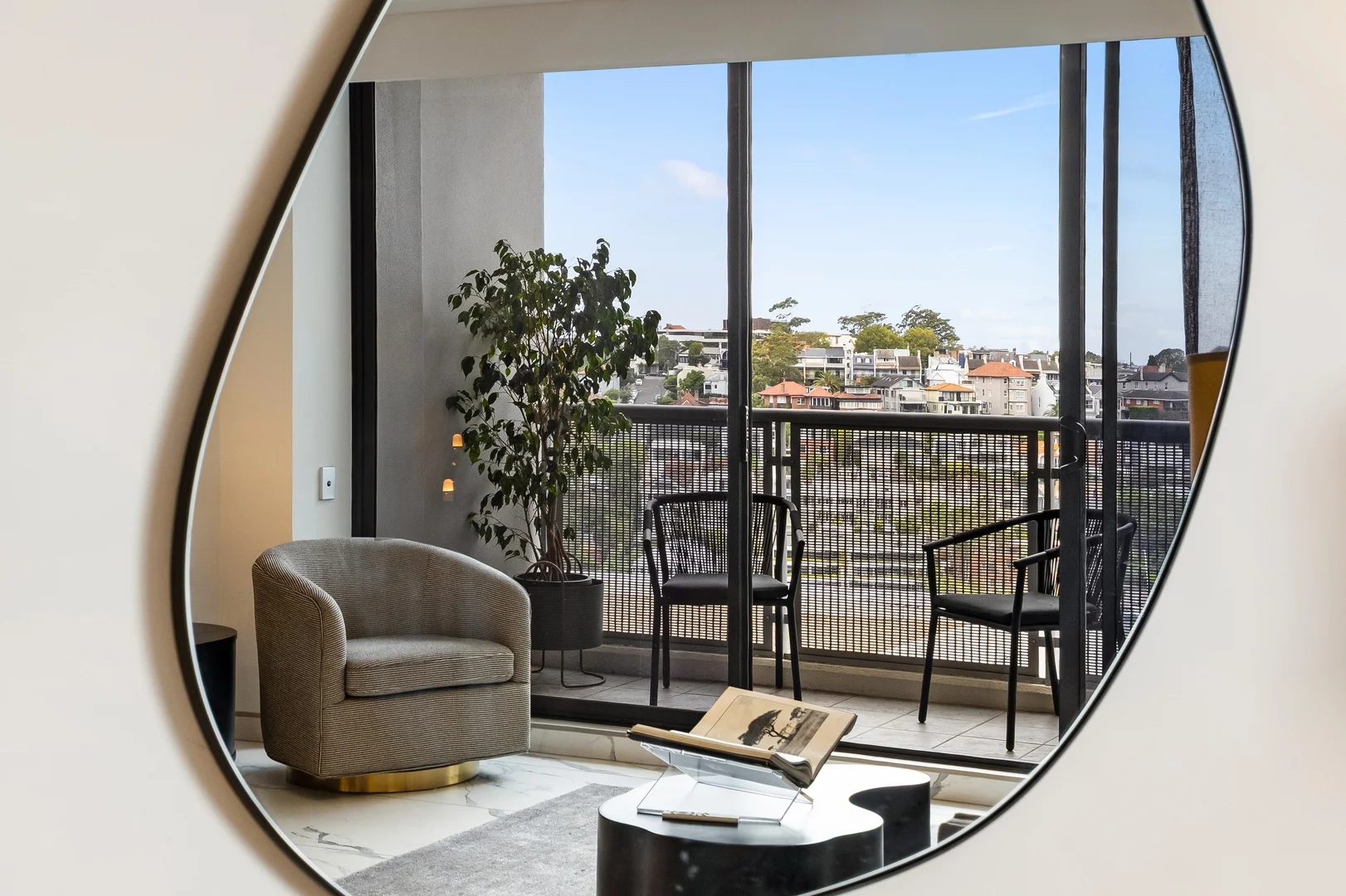 Additional image 9 of 1408/30 Glen Street, Milsons Point NSW 2061