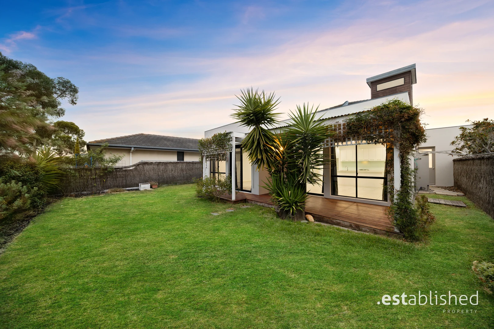 Additional image 12 of 30 Signature Boulevard, Sanctuary Lakes VIC 3030