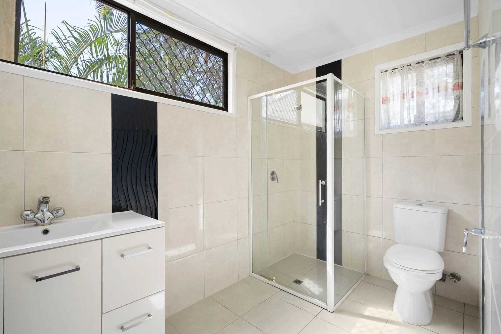 Additional image 11 of 3 Broadmere Street, Annerley QLD 4103