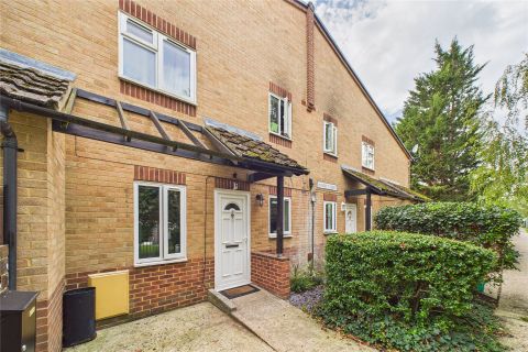Burdett Court, Reading, Berkshire RG2