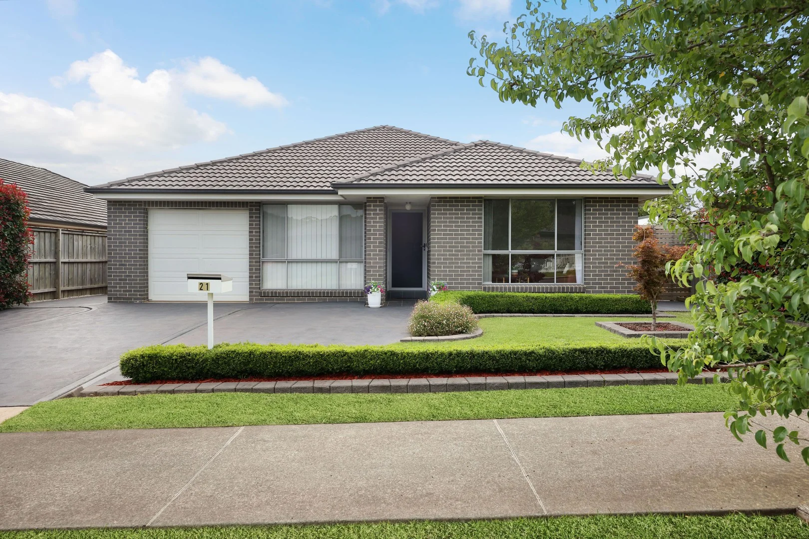 21 De Lauret Street, Renwick NSW 2575