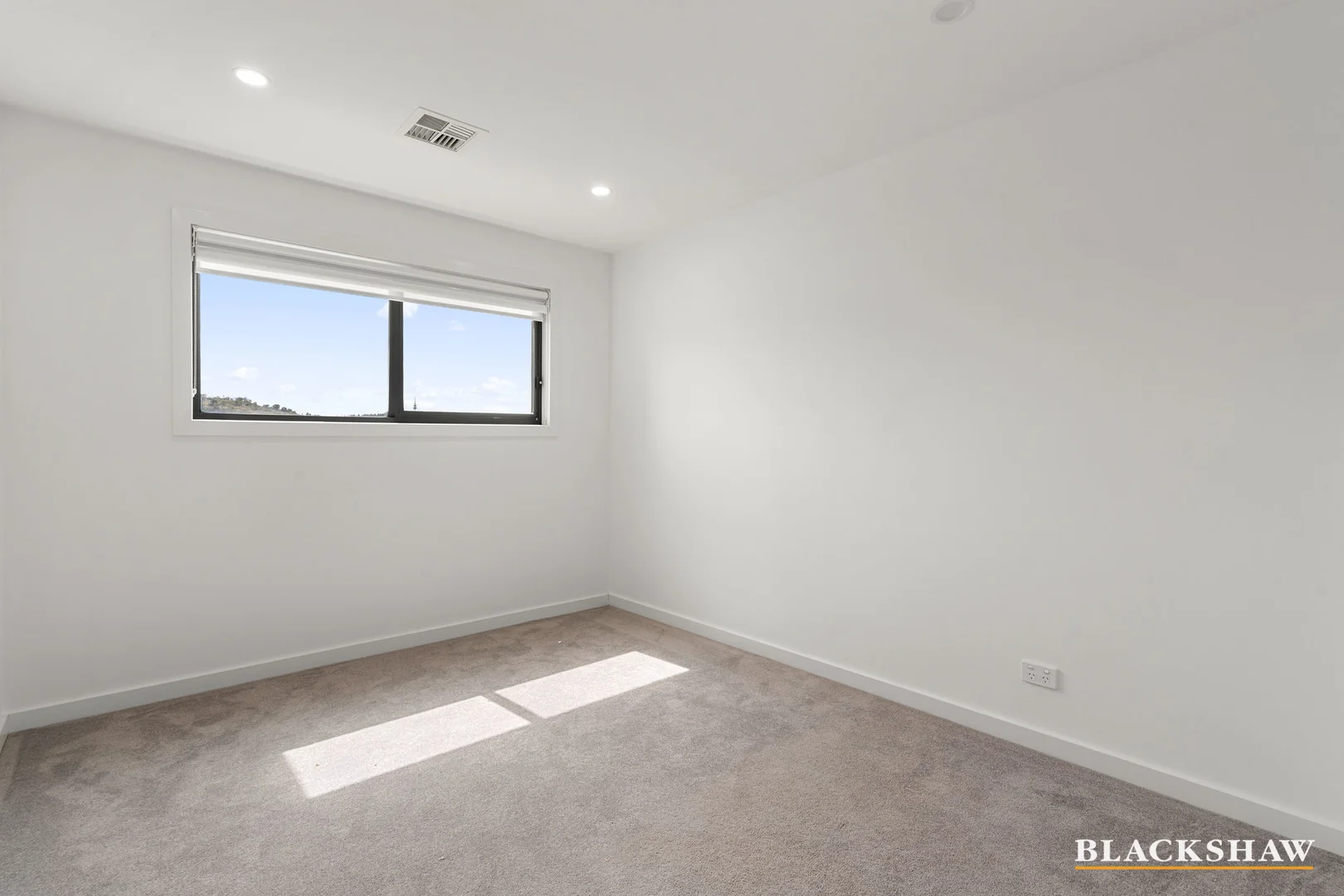 Additional image 20 of 7 Willesee Rise, Coombs ACT 2611