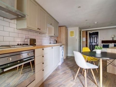 Park View, Nottingham NG1, Room to rent