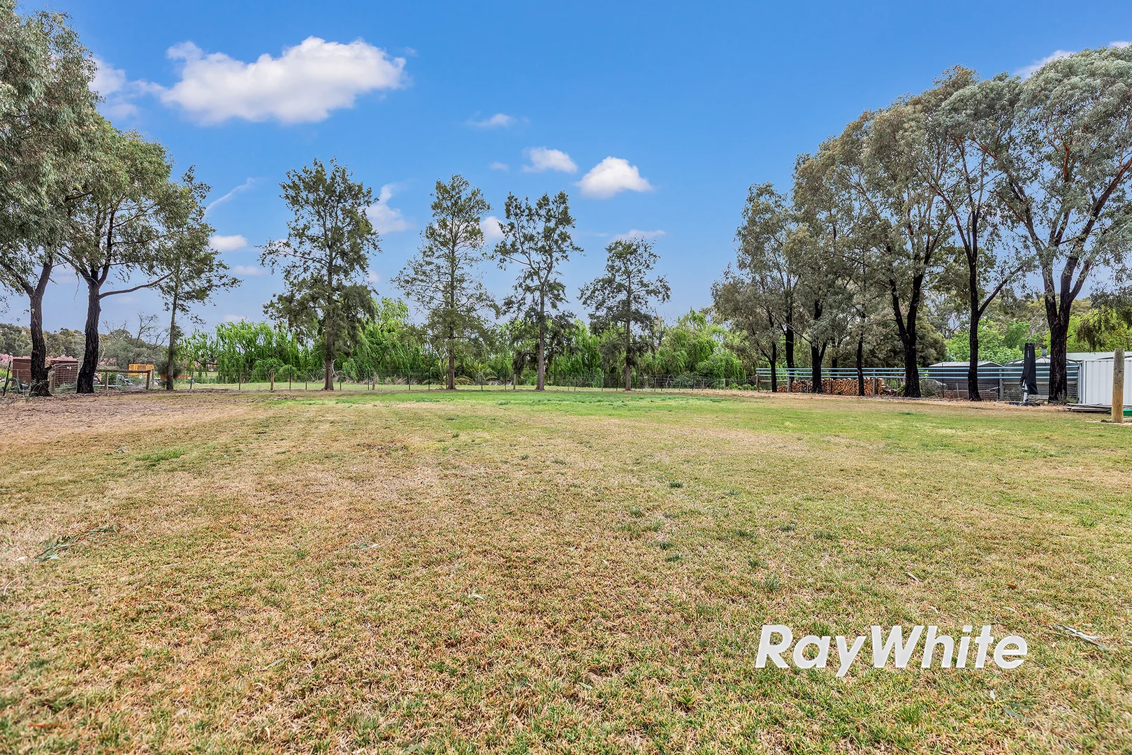 Additional image 22 of 19 Pambula Court, Echuca VIC 3564