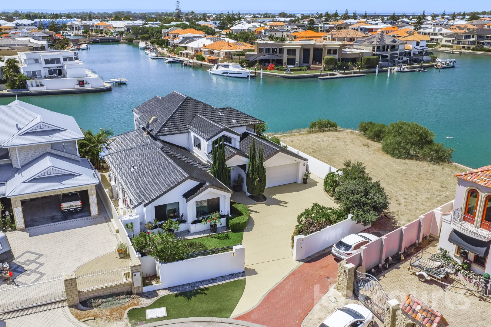 Additional image 6 of 10 Eunamara Retreat, Halls Head WA 6210