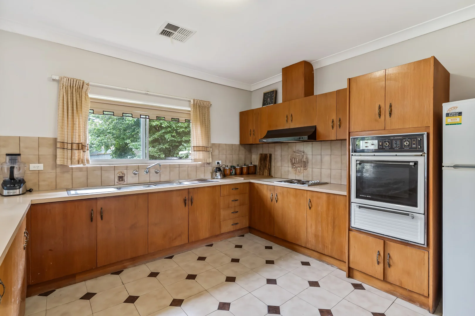 Additional image 2 of 16 Linden Road, Highbury SA 5089
