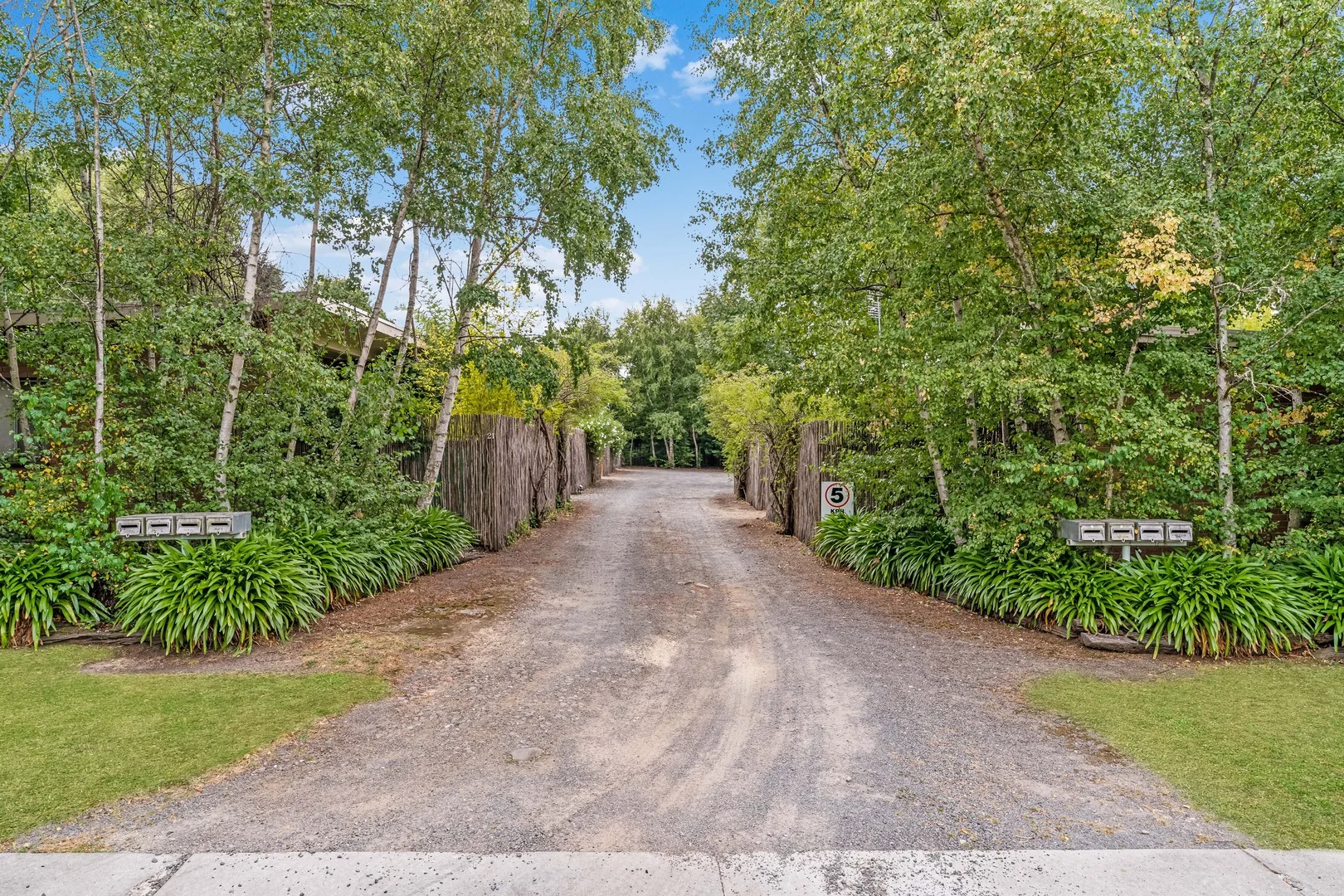 Additional image 3 of Units 1/8, 21-23 Maxwell Street, Kyneton VIC 3444