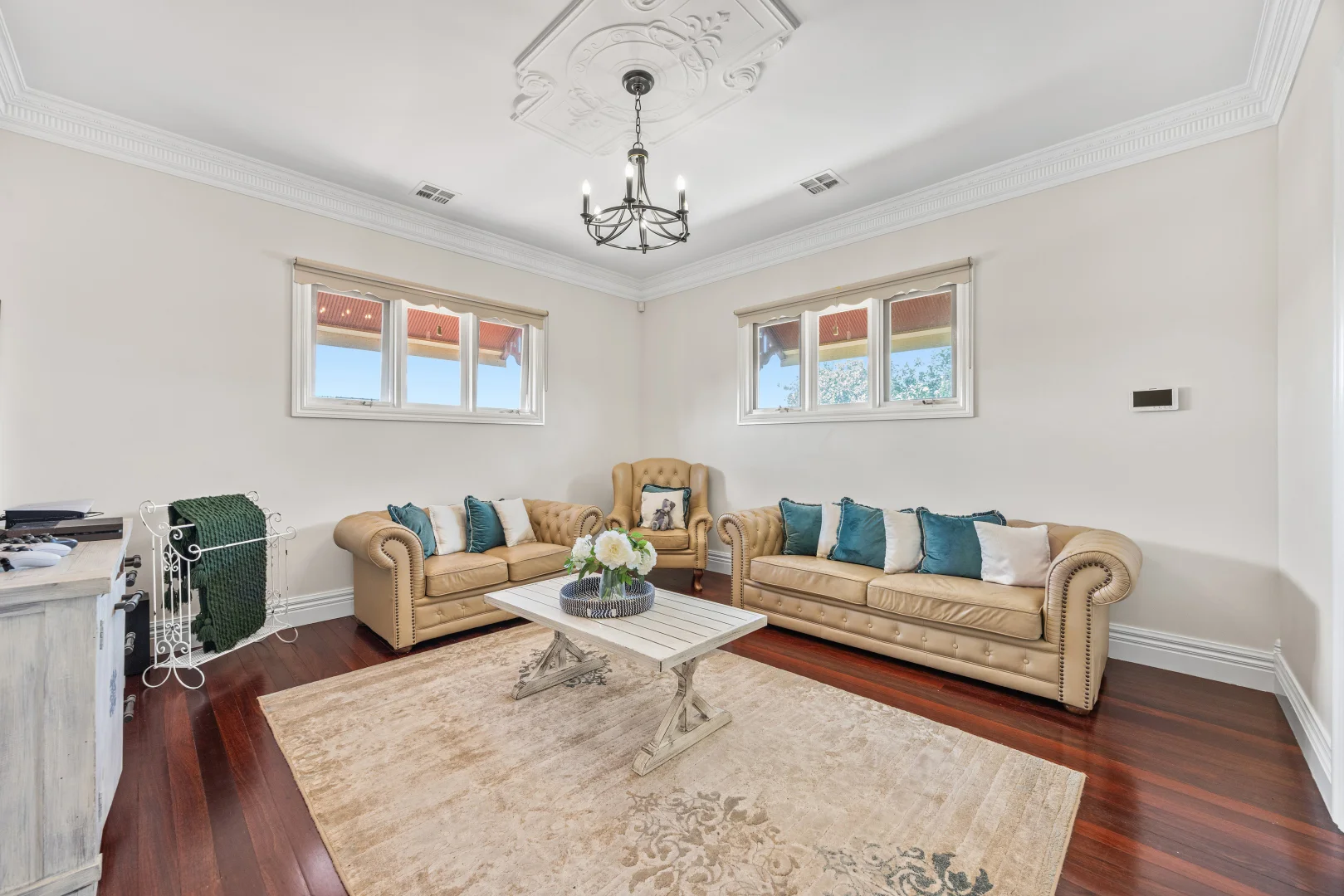 Additional image 19 of 10 Woodbury Avenue, Caroline Springs VIC 3023