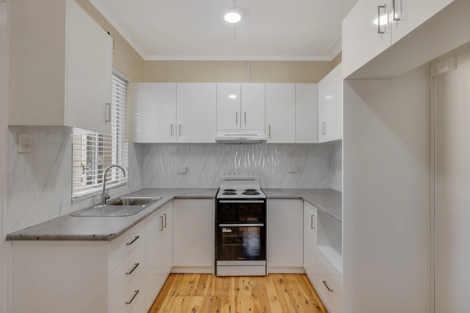 Additional image 5 of 151 Anzac Avenue, Harristown QLD 4350