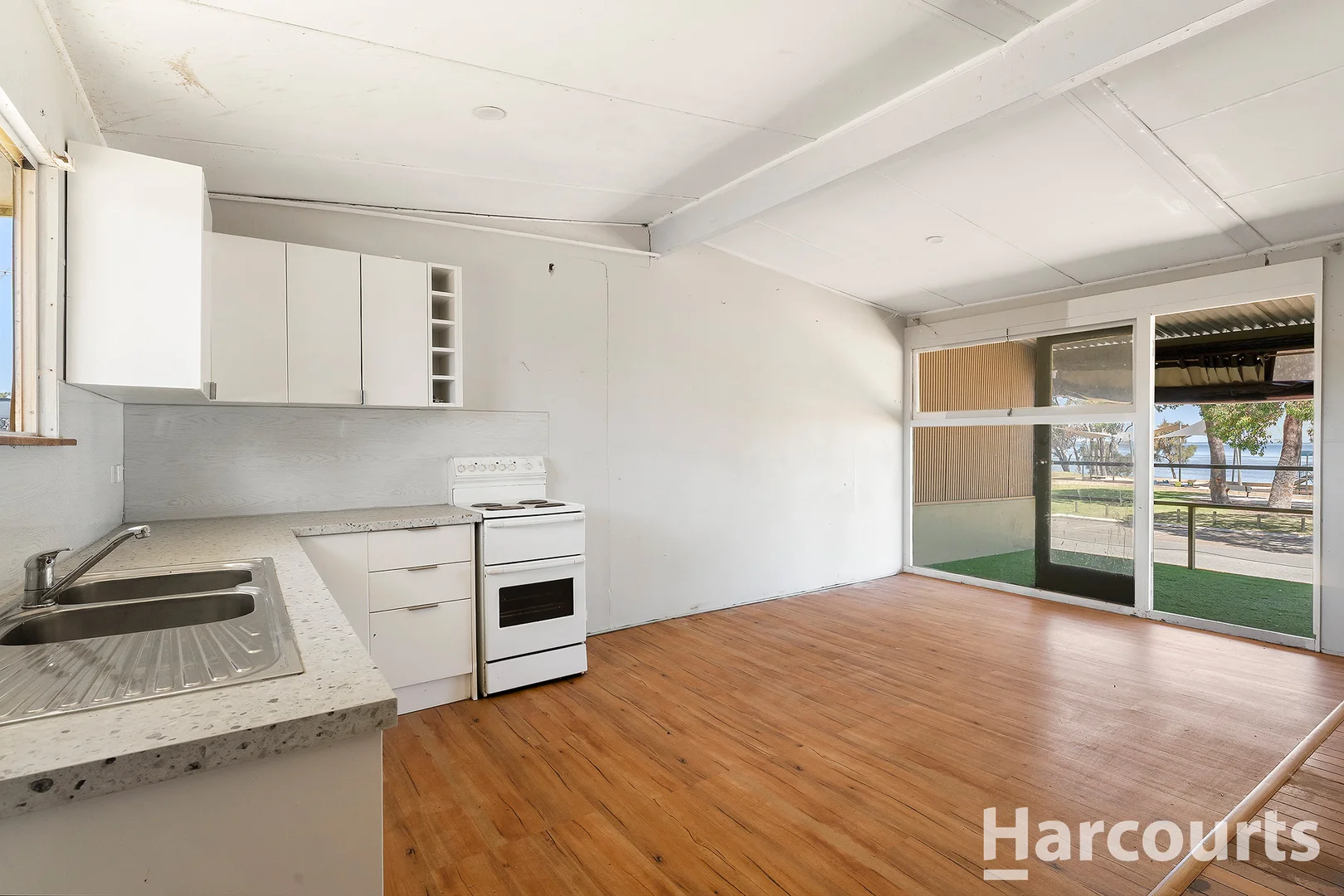 Additional image 8 of 52 Peel Parade, Coodanup WA 6210