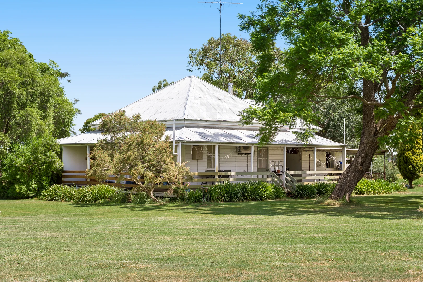 Additional image 12 of 'Ashby' 48 Felton View Road, Ellangowan QLD 4361