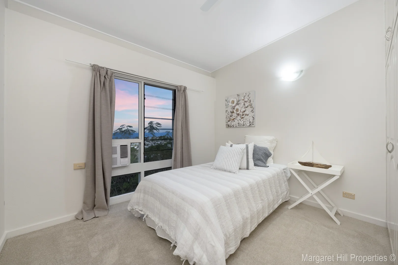 Additional image 21 of 14 Orana Court, Castle Hill QLD 4810