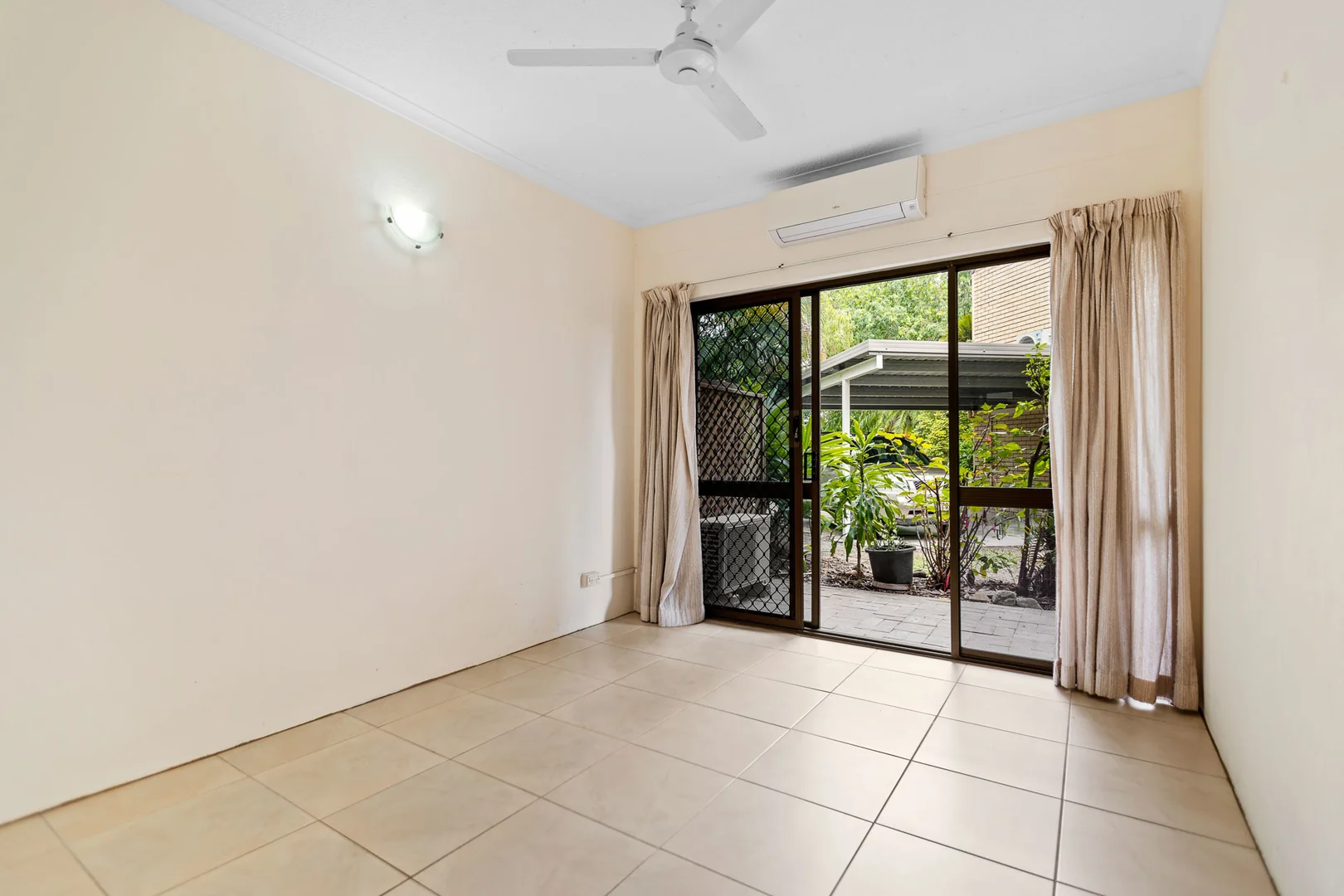 Additional image 7 of 1/21-31 Poinciana Street, Holloways Beach QLD 4878