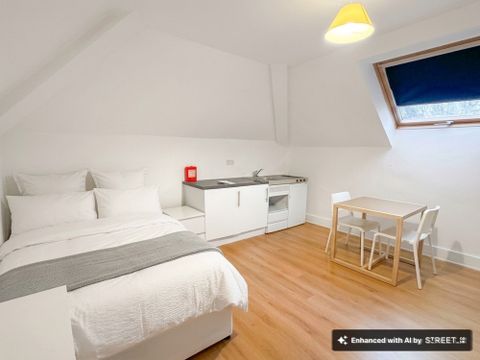 Clayponds Lane, Brentford TW8, Studio to rent