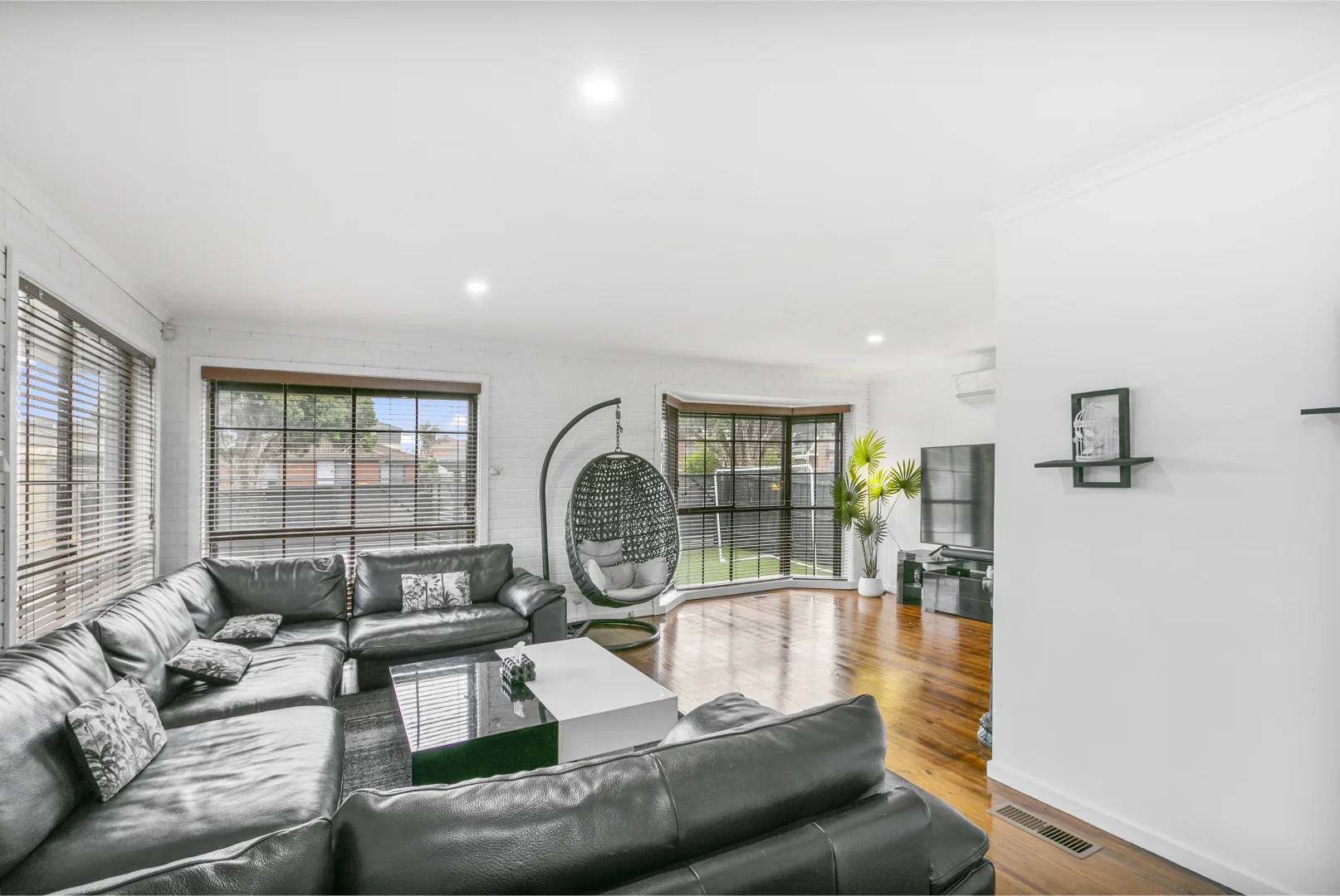 Additional image 4 of 11 Rathcown Road, Reservoir VIC 3073