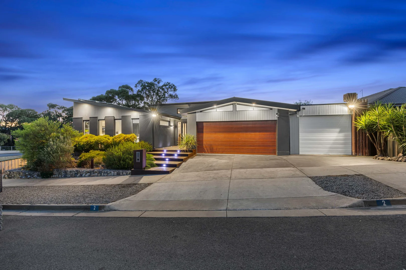 Additional image 34 of 2 Burkella Close, Mount Clear VIC 3350