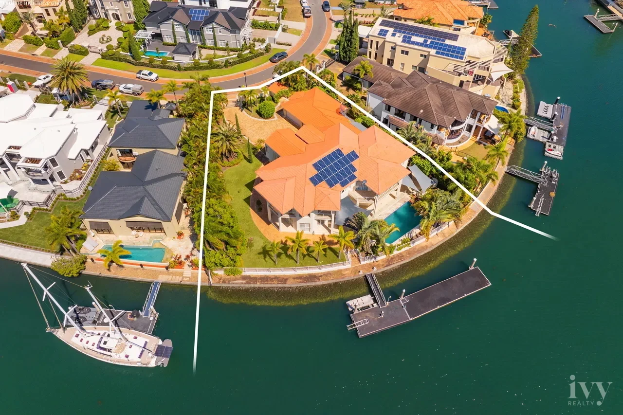 Additional image 9 of 11-13 Queen Guineveres Place, Sovereign Islands QLD 4216
