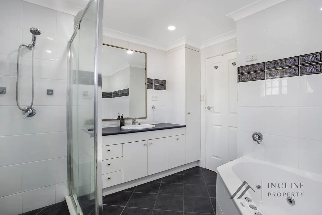 Additional image 20 of 8 Elaroo Court, Karana Downs QLD 4306