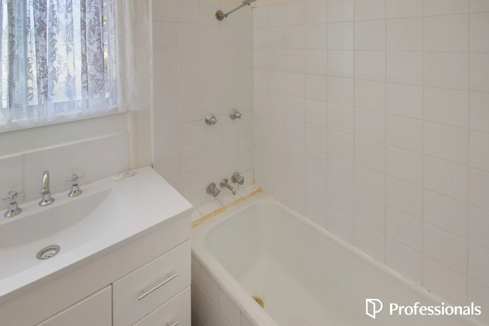 Additional image 7 of 150 Macleay Street, Mount Austin NSW 2650