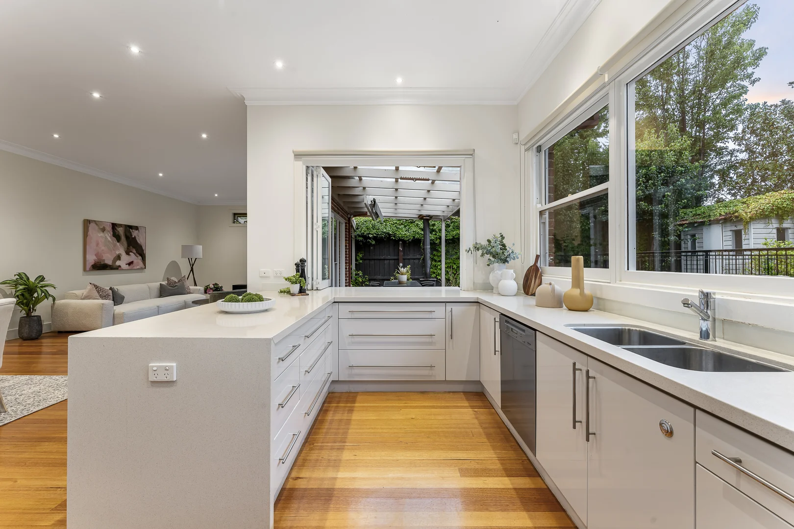 Additional image 9 of 20 Rubens Grove, Canterbury VIC 3126