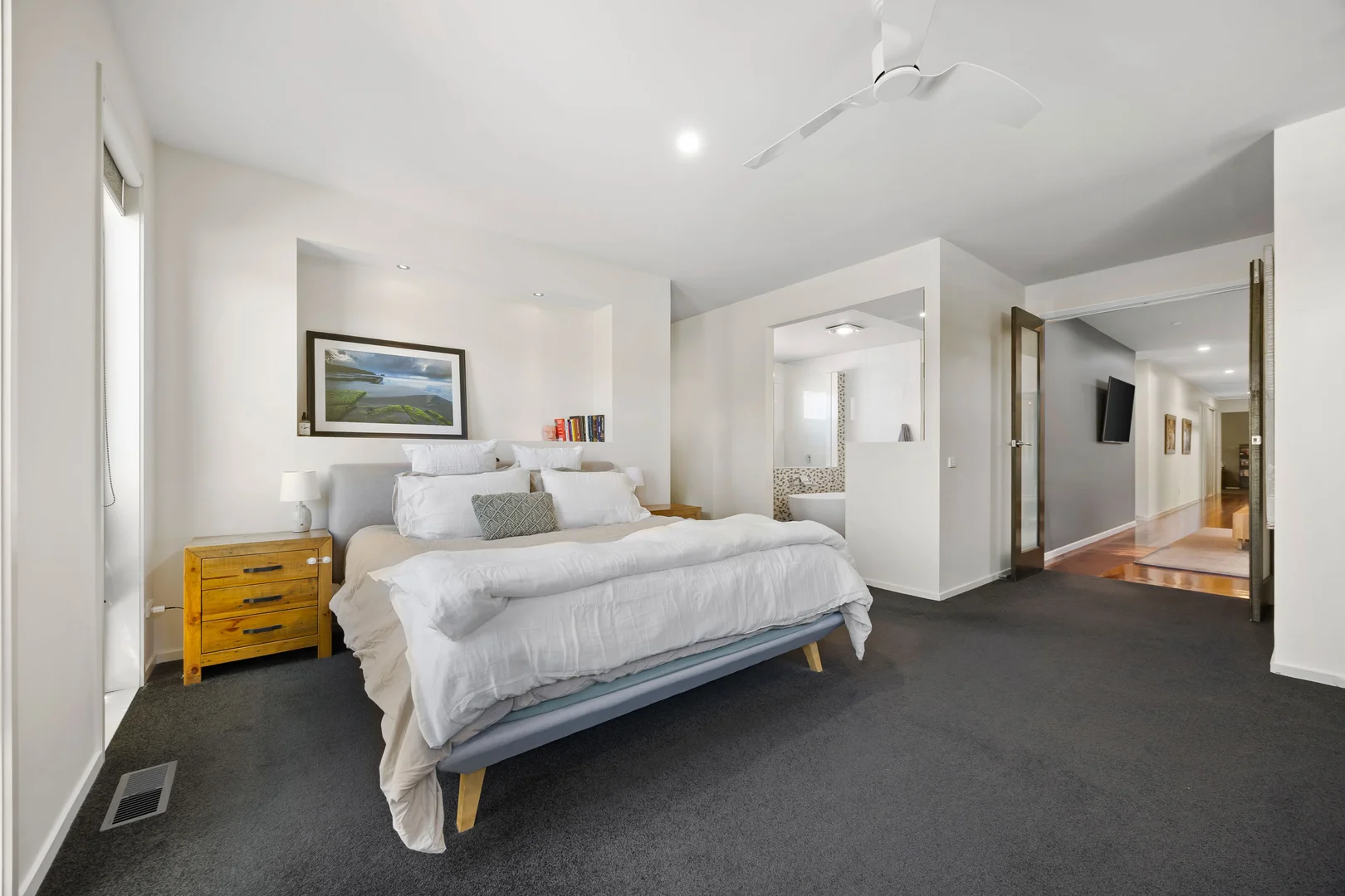 Additional image 11 of 2 Burkella Close, Mount Clear VIC 3350