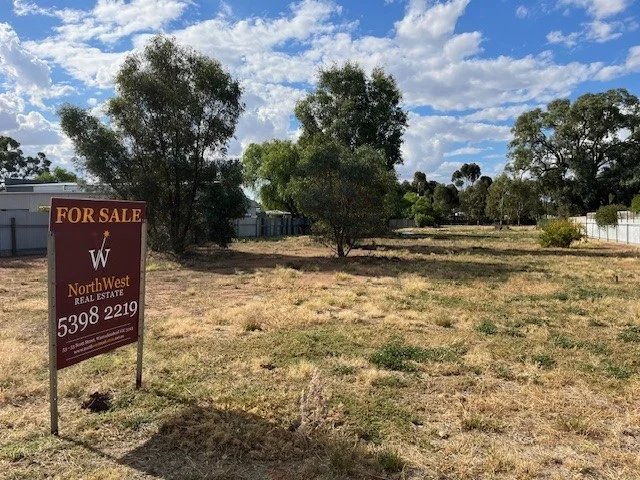 133 High St, Charlton VIC 3525