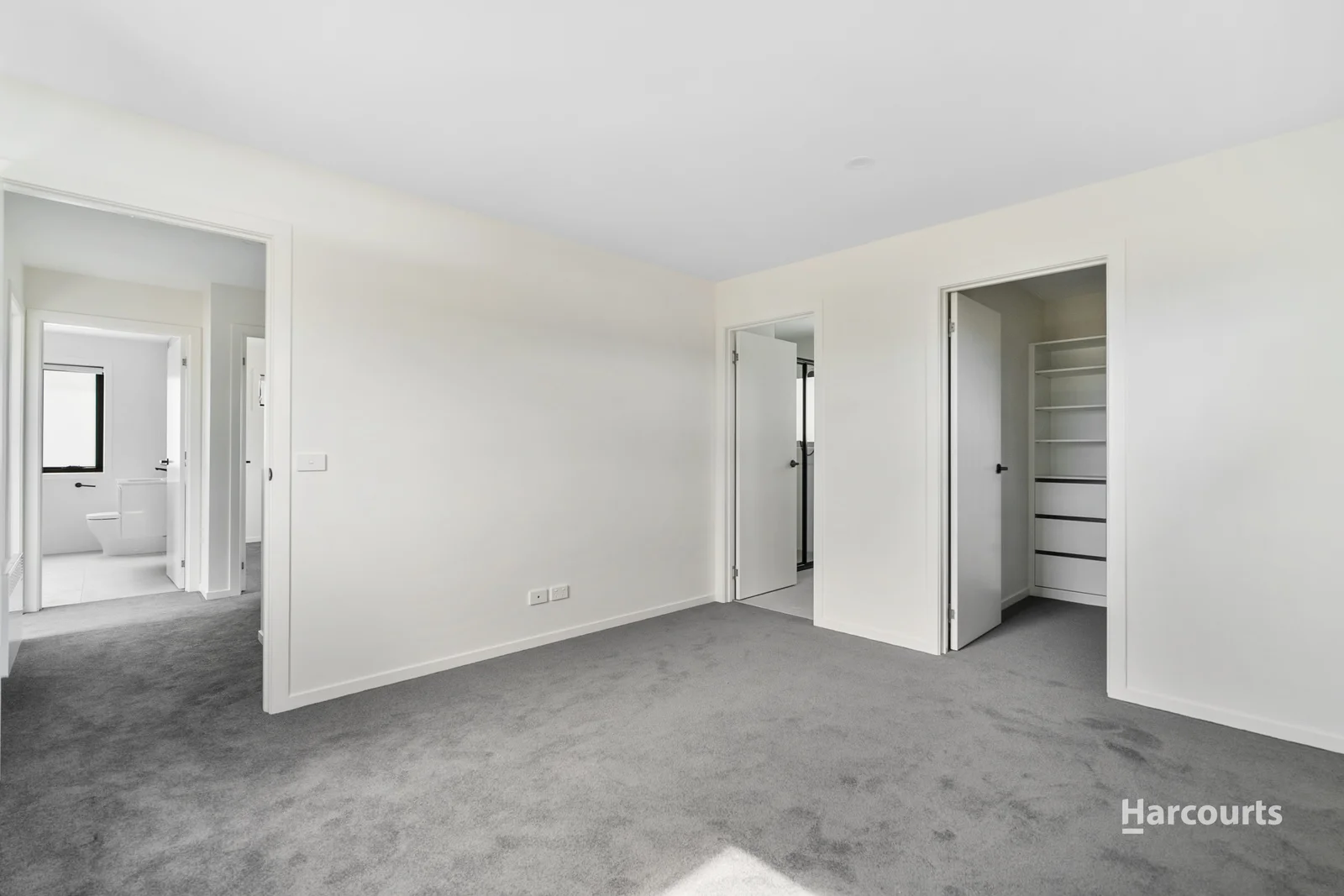 Additional image 13 of 1 & 2/32 Sunningdale Close, Midway Point TAS 7171