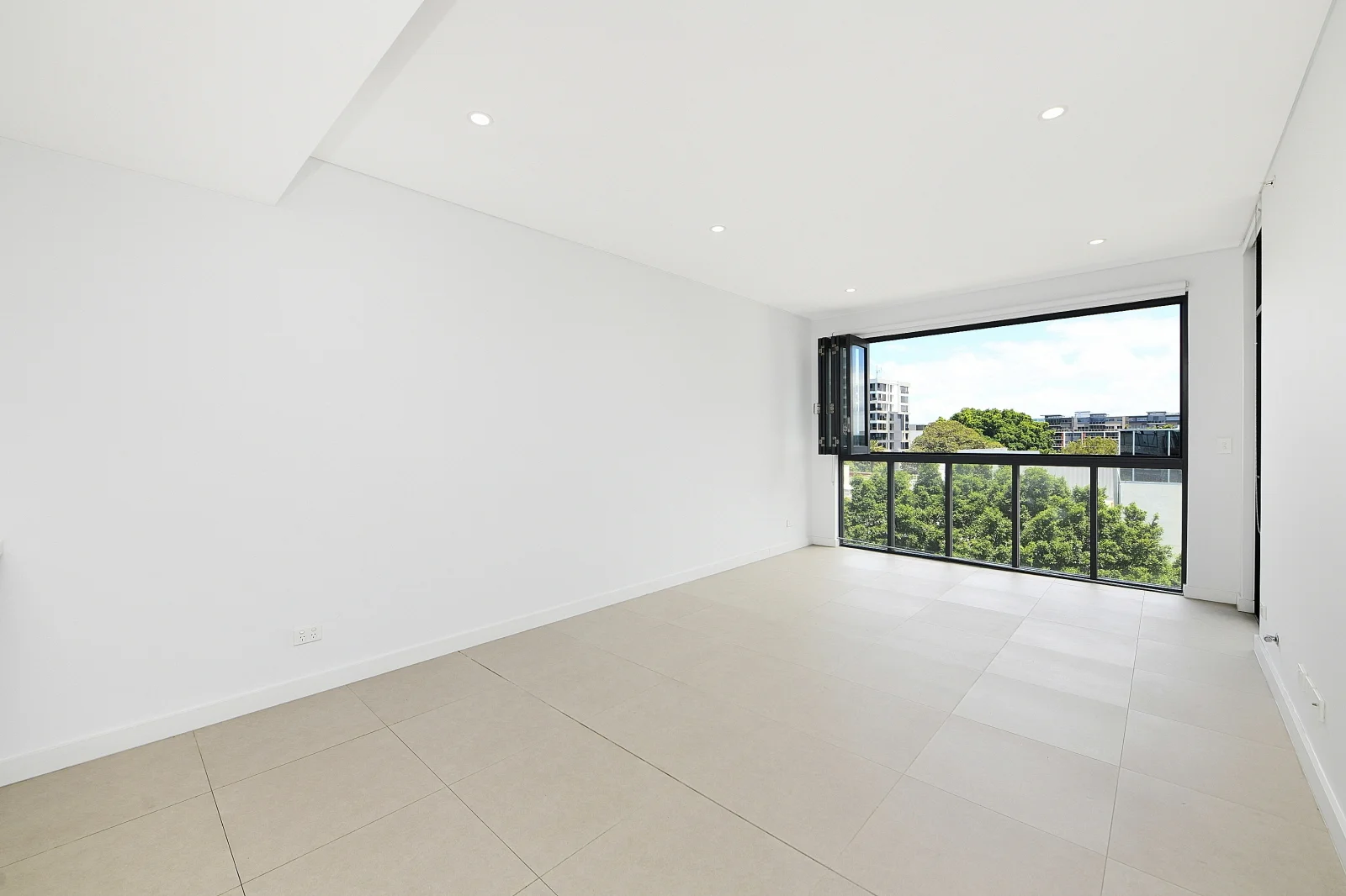 Additional image 4 of 501/107 Dalmeny Avenue, Rosebery NSW 2018