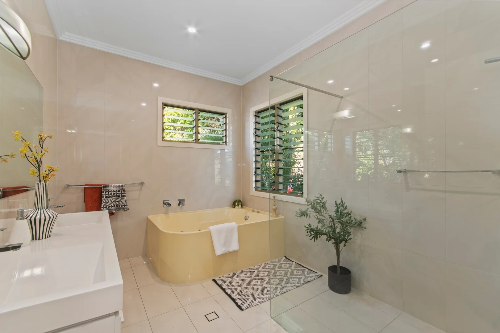 Additional image 24 of 20 The Point, Castle Hill QLD 4810