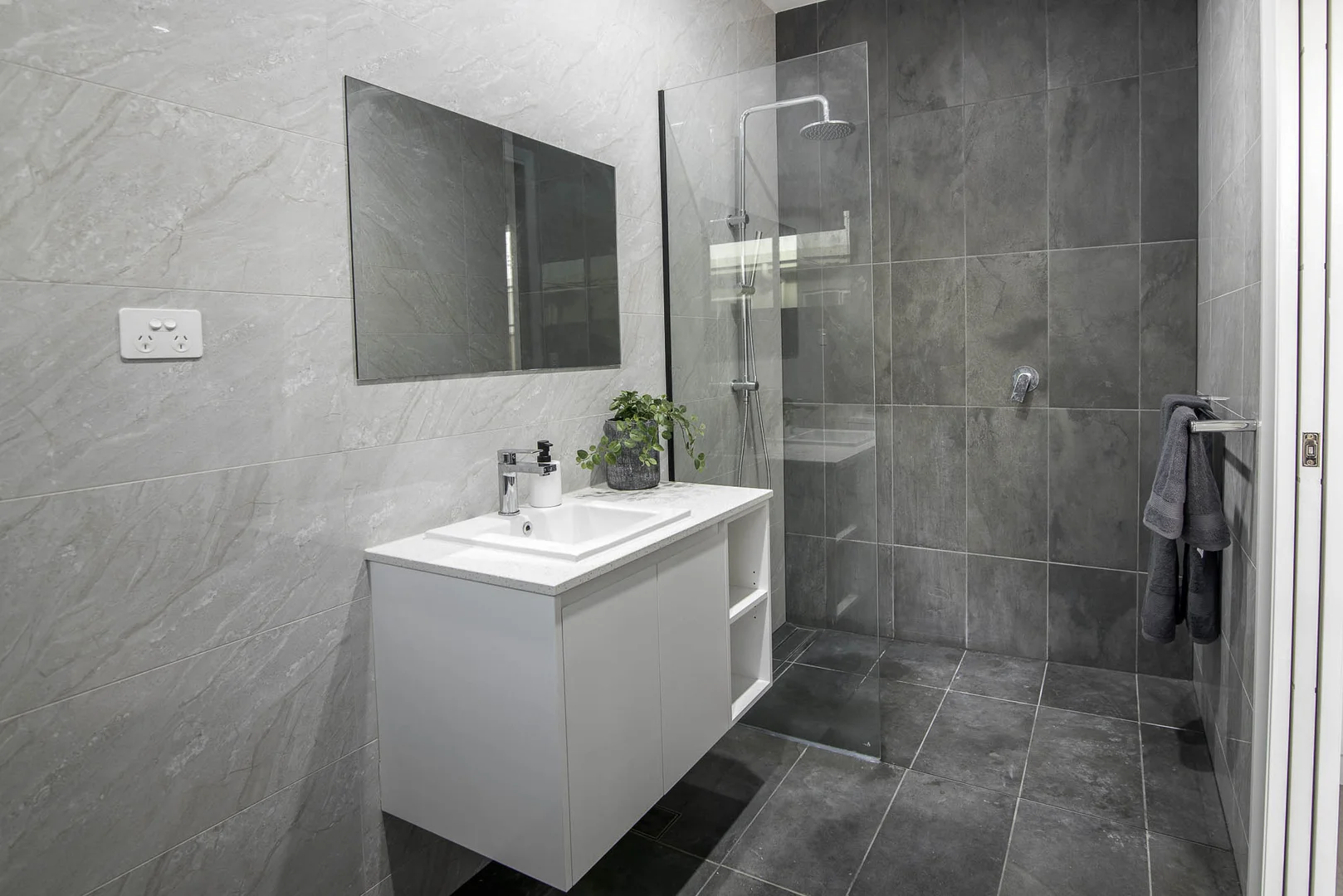 Additional image 18 of 34 Blue Water Lane, Trinity Beach QLD 4879