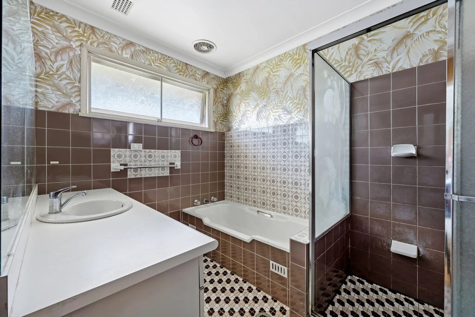 Additional image 6 of 28 Koorabel Street, Lugarno NSW 2210