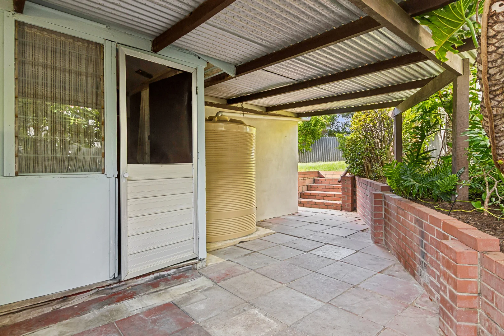 Additional image 18 of 130 Hill View Terrace, St James WA 6102