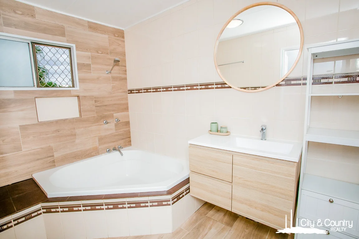 Additional image 13 of 27 Russell Cres, Mount Isa QLD 4825