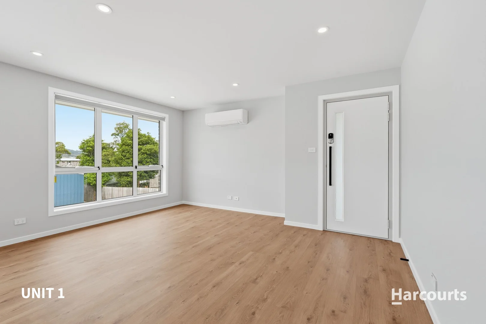 Additional image 3 of 1-3/11 Vicary Place, Rokeby TAS 7019