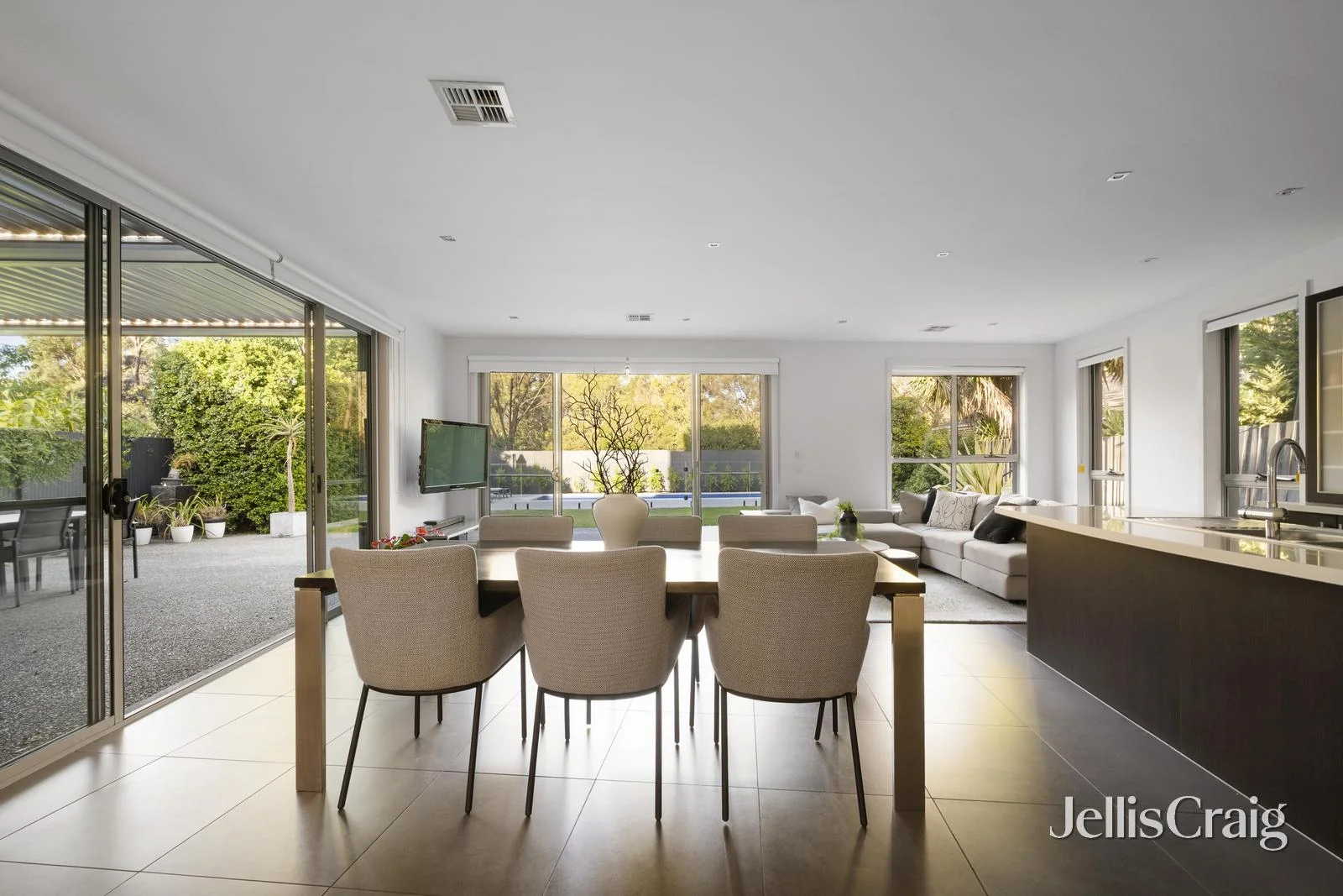 Additional image 9 of 28 Winston Way, Murrumbeena VIC 3163