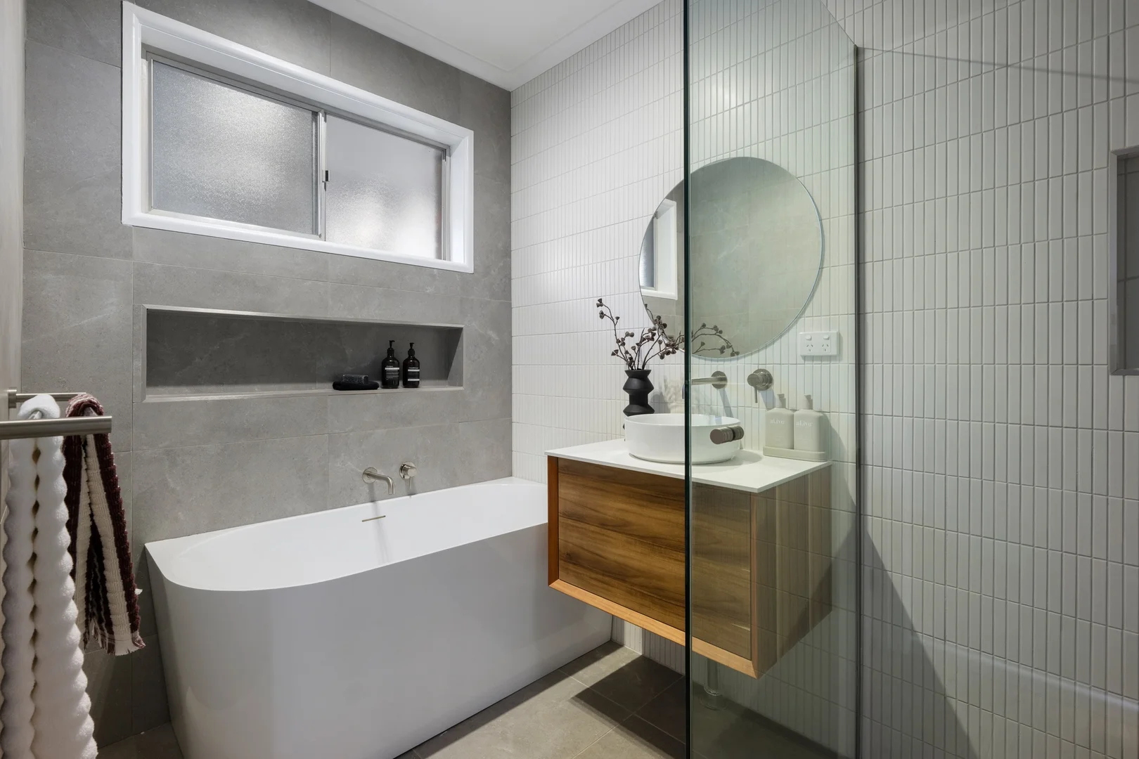 Additional image 15 of 561 Whinray Crescent, East Albury NSW 2640