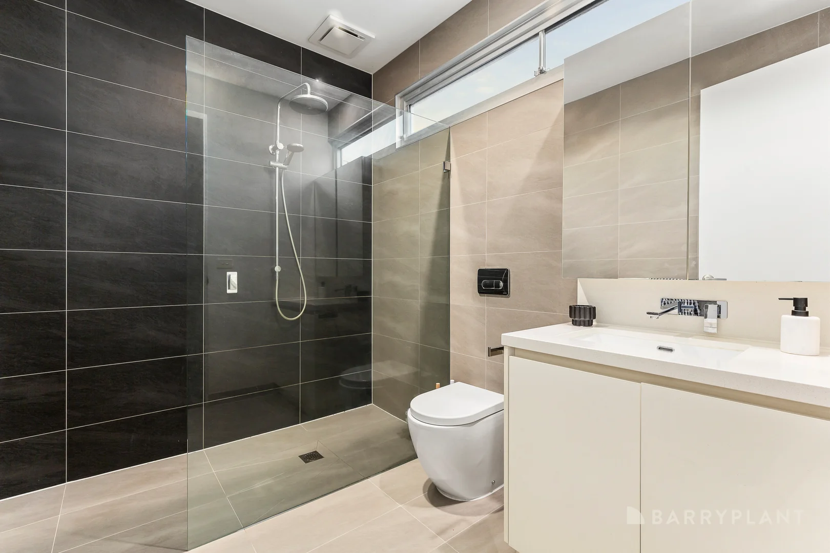 Additional image 10 of 2/307 Nepean Highway, Edithvale VIC 3196