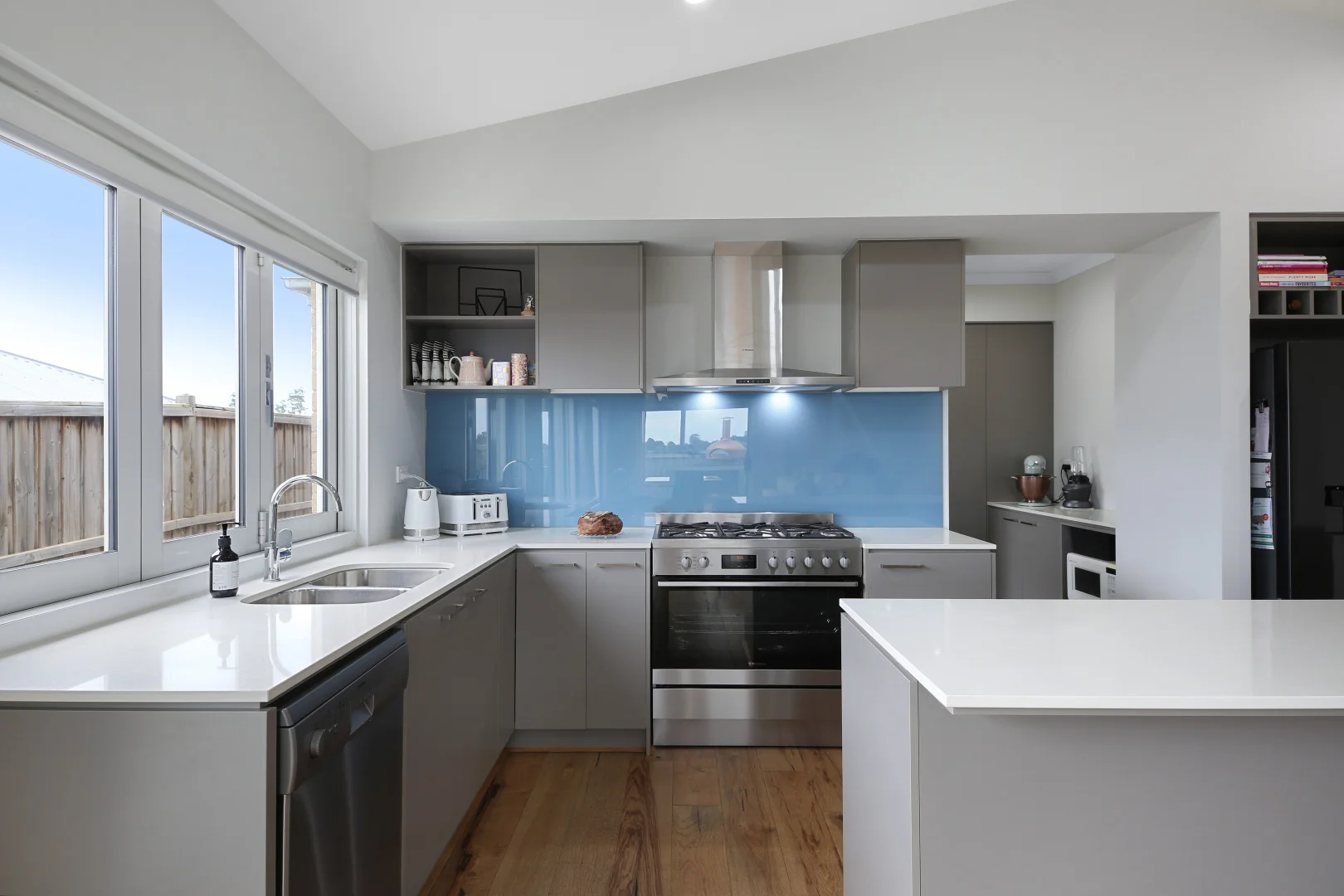 Additional image 5 of 24 Minster Avenue, Warragul VIC 3820