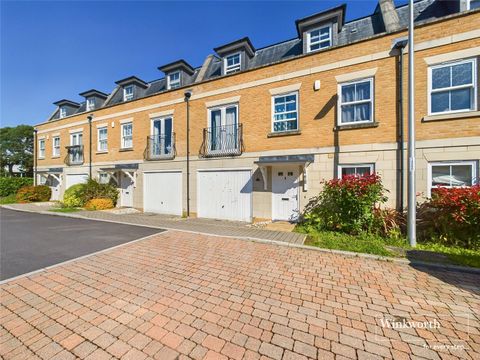 Haden Square, Reading, Berkshire RG1