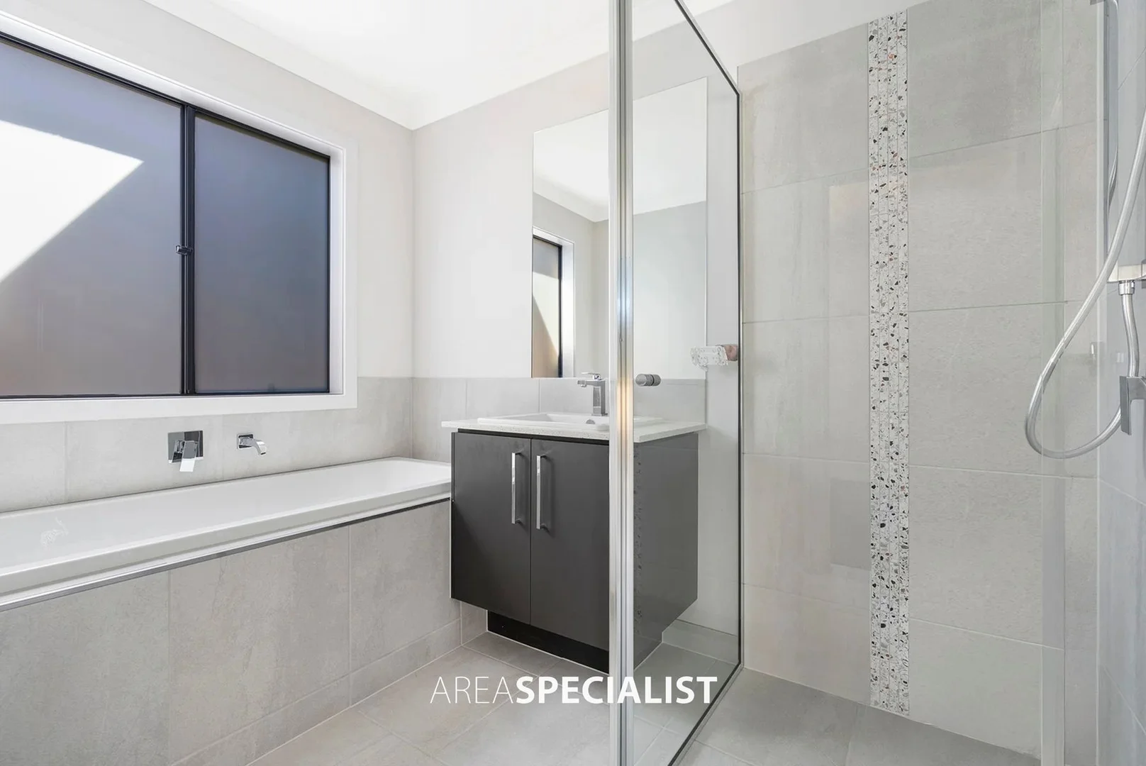 47 Patrobas Loop, Cranbourne East VIC 3977 photo 3
