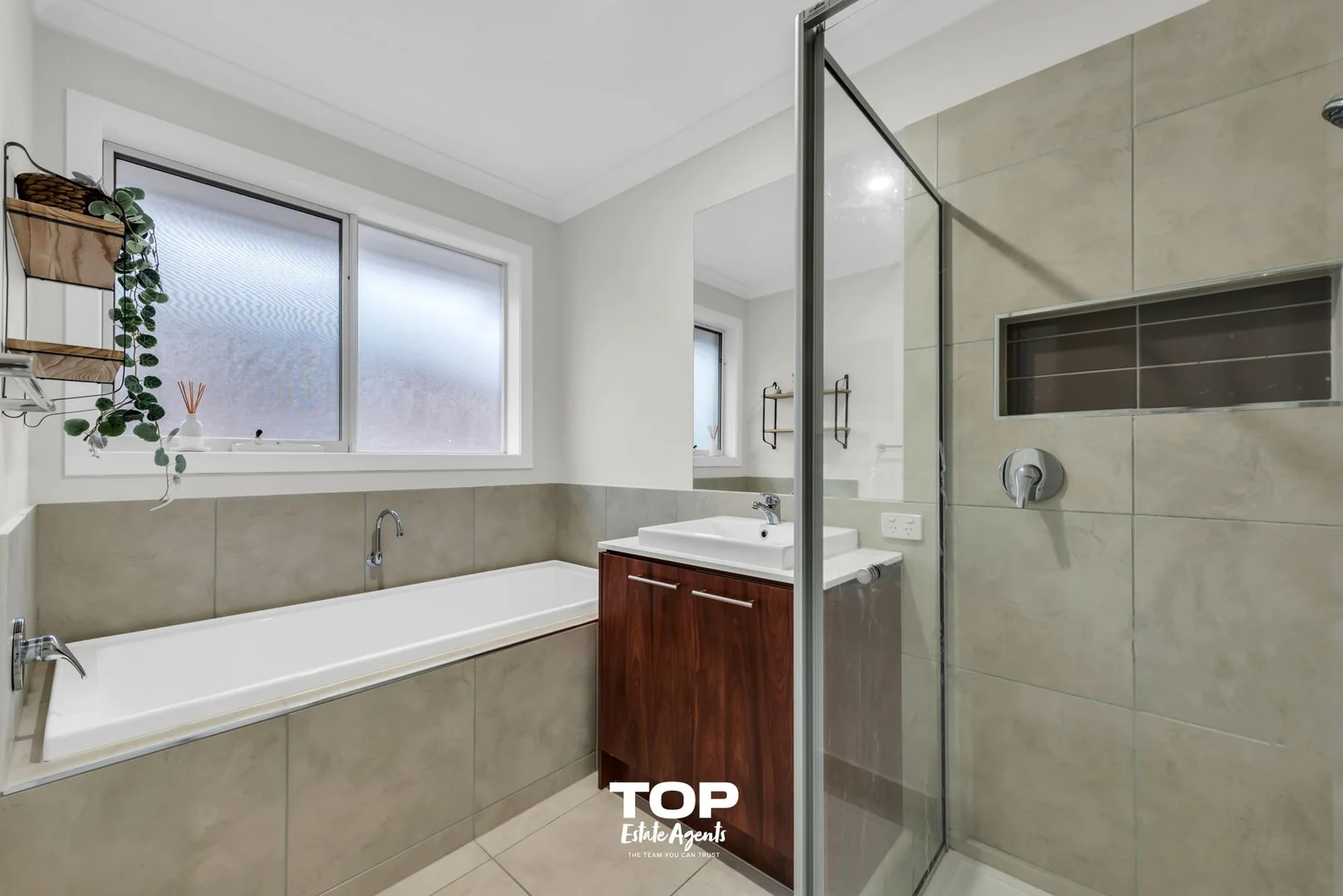 Additional image 22 of 5 Walsdorf Street, Clyde North VIC 3978