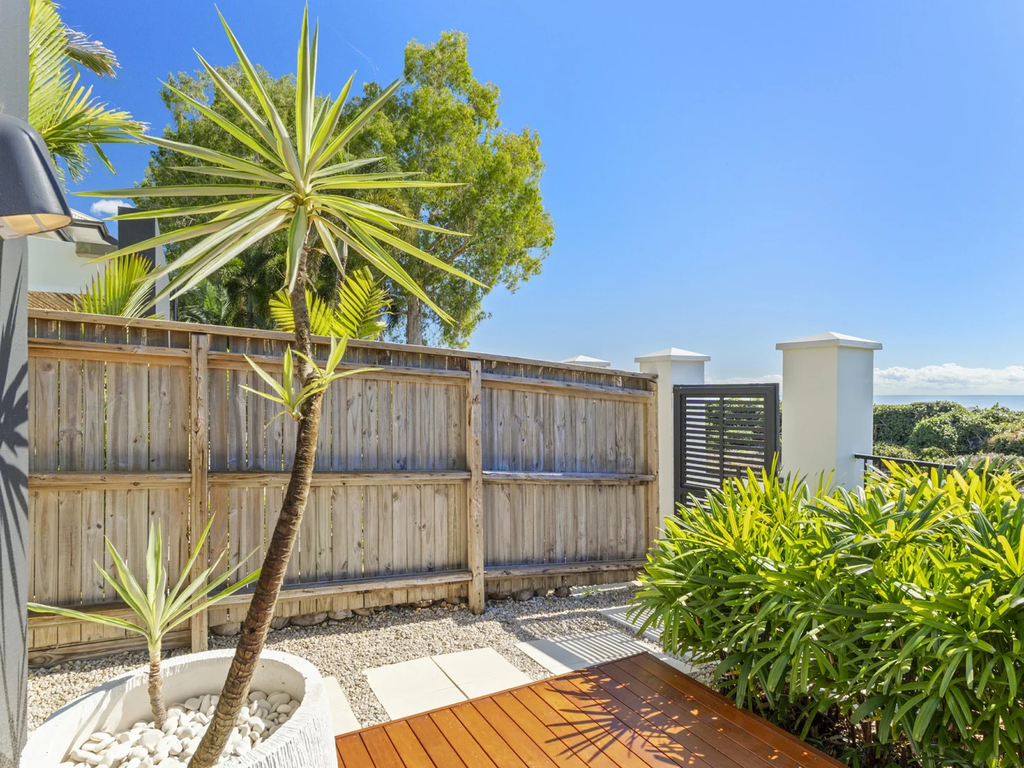 Additional image 31 of 12/5-7 Arlington Esplanade, Clifton Beach QLD 4879