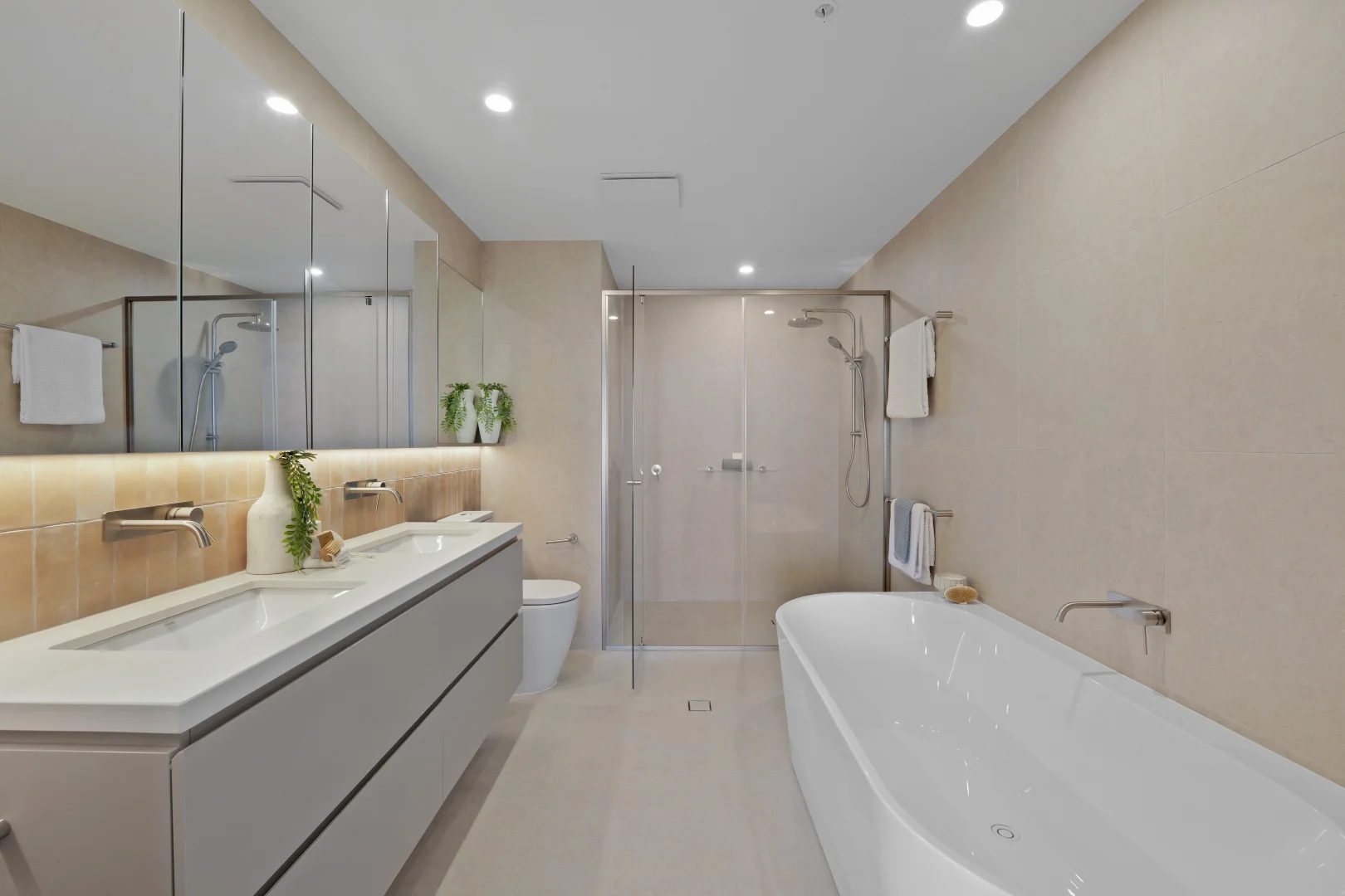 Additional image 11 of 702/16 Woodcliffe Crescent, Woody Point QLD 4019