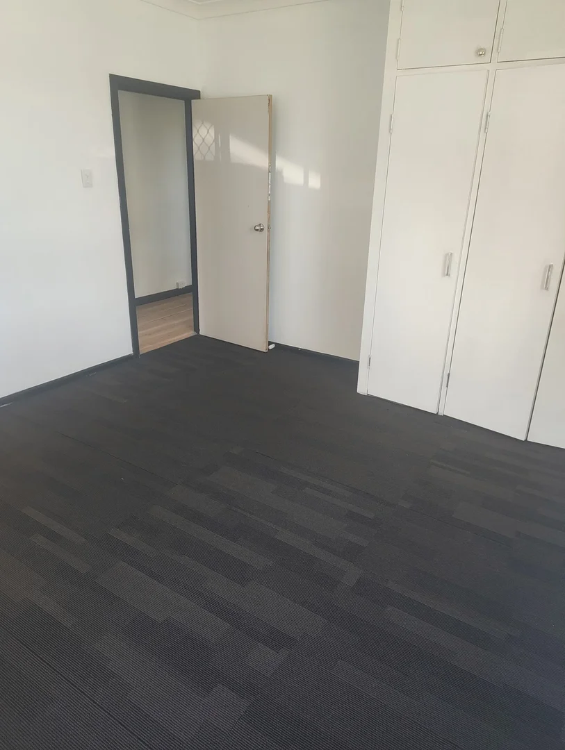 Additional image 2 of 293A James Street, Newtown QLD 4350